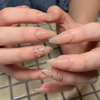 ネイル ー 葉のネイルデザイン