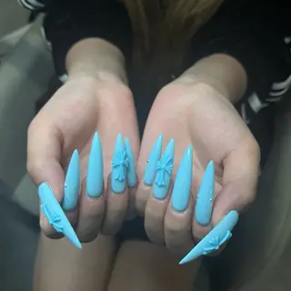 ネイル IROHA nail Ami🐊🎀のネイルデザイン