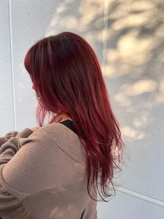 ロング カラー 松坂 真衣のヘアスタイル