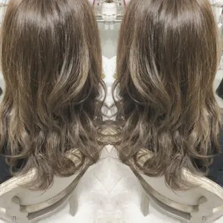 セミロング カラー ヘアアレンジ See by merのマツエク・マツパデザイン