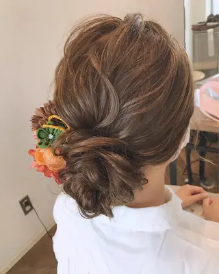 セミロング ヘアアレンジ mayo 🐄🌈のヘアスタイル