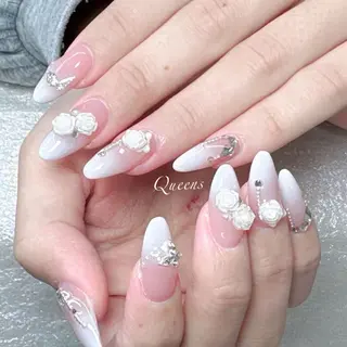 ネイル Queens テイのネイルデザイン