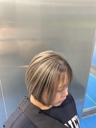 ショート カラーブリーチ特化 石原勇希のヘアスタイル
