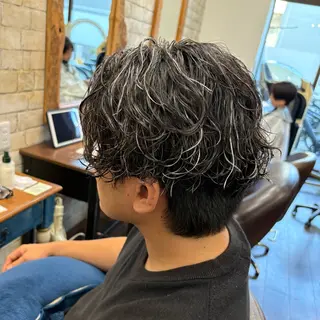 カラー パーマ メンズ 💈直毛×ツイスパの プロ🥷清水真之介のヘアスタイル