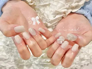 ネイル e’s nail Lumièreのネイルデザイン
