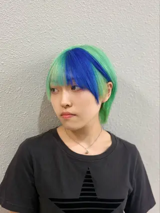 ショート カラー GaKu/ハイトーン /ブリーチ/レイヤーのヘアスタイル