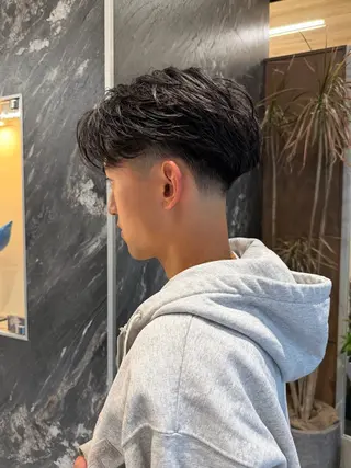 ミディアム パーマ メンズ 💈ニュアンスパーマ センターパート💈のヘアスタイル