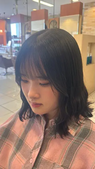 セミロング 艶カラー  髪質改善 🍓苺奈のヘアスタイル
