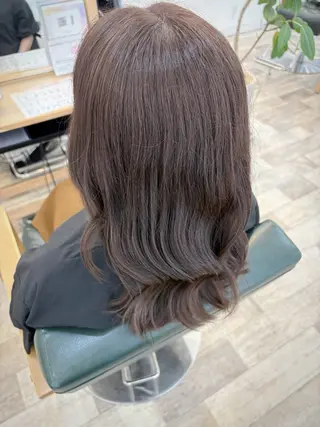 カラー うる艶カラー/美髪 折戸光希のヘアスタイル