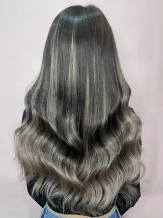 ロング カラー エクステ/TARKY 編み込みエクステのヘアスタイル
