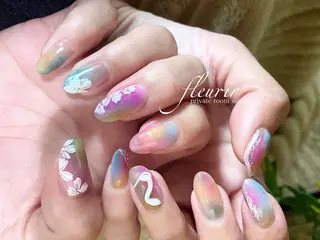 ネイル フルリール 【プライベートサロンのネイルデザイン