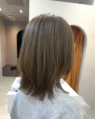 ミディアム カラー MIYU透明感カラー ブリーチなしWカラーのヘアスタイル
