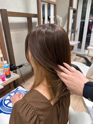 セミロング 阿部 美咲のヘアスタイル