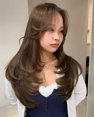 ロング カラー 艶カラー♡クール トレンドヘア♡アユミのヘアスタイル