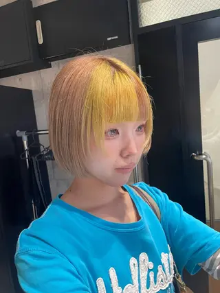 ショート カラー _WHITE 佐伯 碧のヘアスタイル