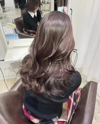 ロング カラー 梅田🩵/透明感 花音のヘアスタイル