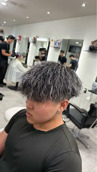 カラー パーマ メンズ eraアメ村店 ヒイロのヘアスタイル