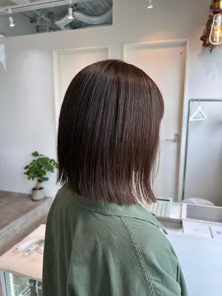 ショート カラー 松坂 真衣のヘアスタイル