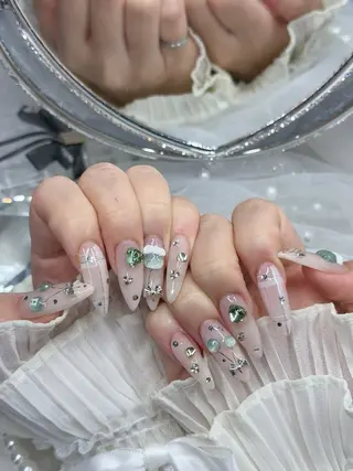ネイル ねね🎀 Melia nailのネイルデザイン