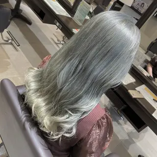 ロング カラー 松永 果菜のヘアスタイル