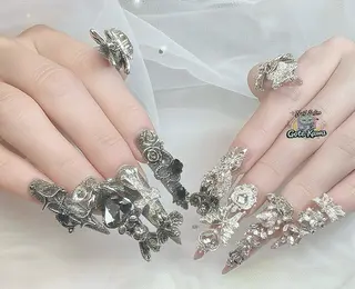 ネイル Gote Kawa nail salonのネイルデザイン