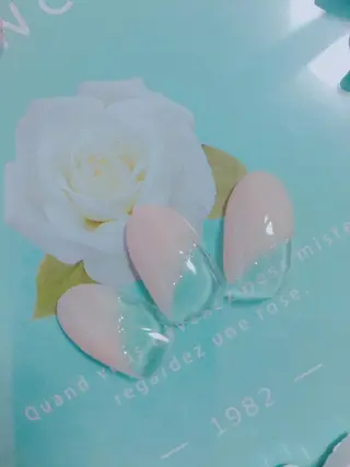 ネイル レイレア ネイルルームのネイルデザイン