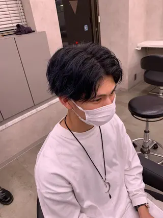 ショート カラー パーマ メンズ メンズパーマ特化 TAIGAのヘアスタイル