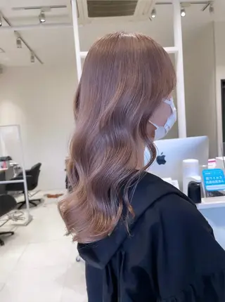 ロング カラー 韓国レイヤー×艶髪 ハイトーンRyukiのヘアスタイル