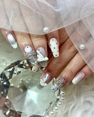 ネイル Maggie ✴︎Aliceのネイルデザイン