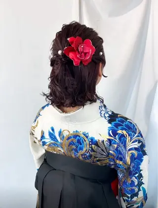 ヘアアレンジ 🎀モモ🎀 上品 白髪ぼかしハイライトのヘアスタイル