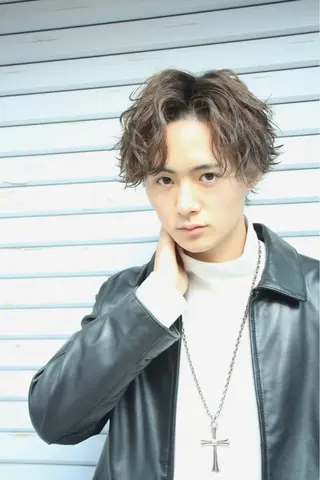 ショート カラー パーマ メンズ 曲がる縮毛矯正特化 亮輔【江坂駅すぐ】のヘアスタイル