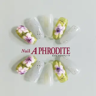 ネイル Nail  Aphroditeのネイルデザイン
