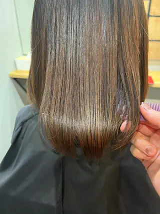 ミディアム カラー パーマ ヘアアレンジ メンズ キッズ ネイル マツエク・マツパ アイブロウ 久木原 ゆりのヘアスタイル