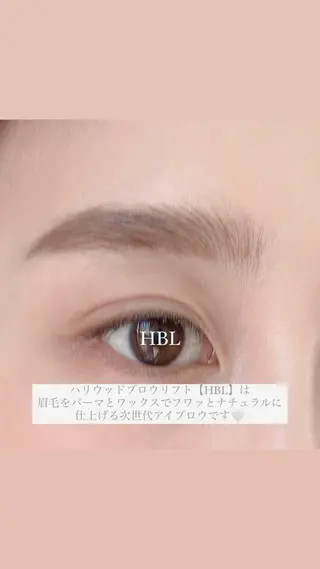 パーマ マツエク・マツパ アイブロウ new me"のネイルデザイン