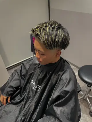カラー メンズ 飽田 優人のヘアスタイル
