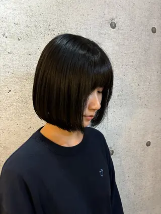 ショート カラー Rio/池袋/ レイヤーカットのヘアスタイル