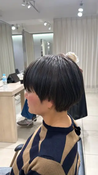 ショート カラー 巖本 真希のヘアスタイル