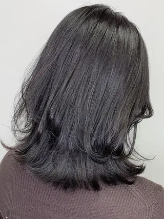 ミディアム レイヤー/艶髪カラー 森本くるみのヘアスタイル