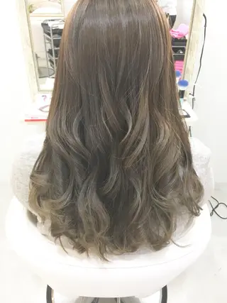 セミロング ロング カラー 髪質改善 中川 翔のヘアスタイル
