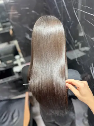 ロング JIN|朝楽になる 乾かしただけで極艶髪のヘアスタイル