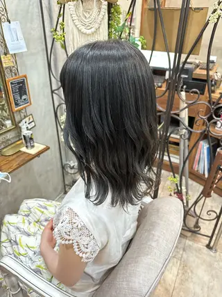 セミロング カラー カット スパのヘアスタイル