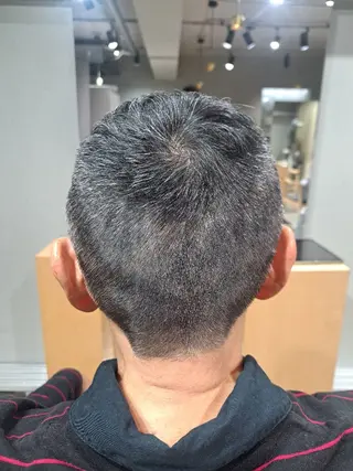 ショート クボ タのヘアスタイル
