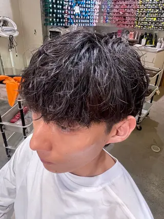 ショート パーマ メンズ 阪田 泰規のヘアスタイル