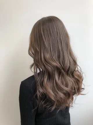 セミロング カラー 【透明感、艶髪】西村 有司のヘアスタイル