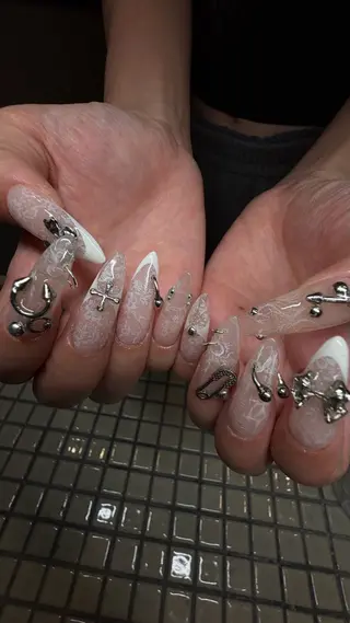 ネイル ー 葉のネイルデザイン