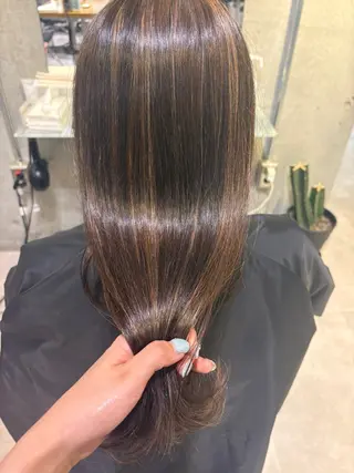 カラー 韓国ヘアー🇰🇷 MIWAのヘアスタイル