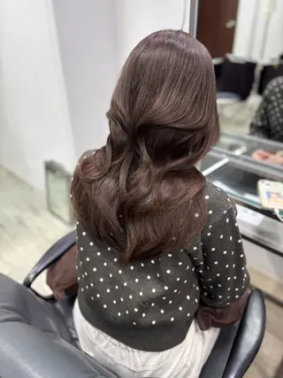 カラー 山下 穂嘉のヘアスタイル