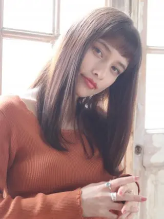 ミディアム 🐺ウルフ/レイヤー 似合わせ‎🤍沙羅のヘアスタイル