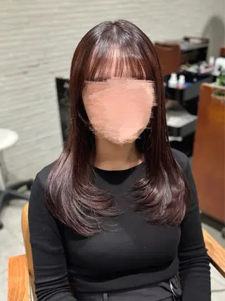 ロング 新谷 春日のヘアスタイル