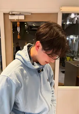 パーマ メンズ イトノ リュウのヘアスタイル